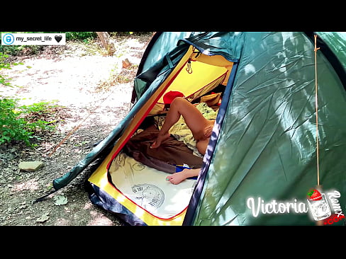 ❤️ Op kamera verfilm Passievolle ruk vreemdeling in 'n tent ❤❌ Porno op af.amzhoka.top ﹏